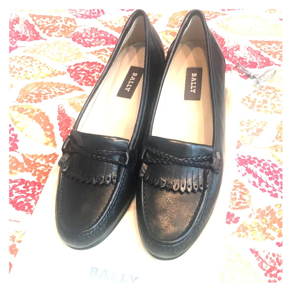 Bally mocassins 71/2  Black Leather